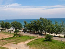 Grand Beach Condominium (B26)