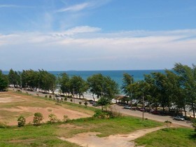 Grand Beach Condominium (B26)