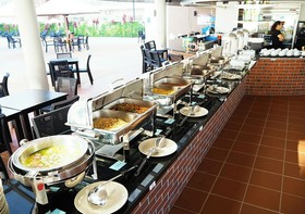 GrandBlue Resort & Beachclub