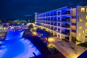 GrandBlue Resort & Beachclub
