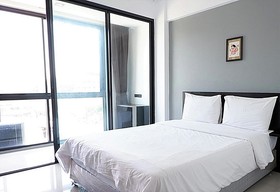 Izen Pure Budget Hotel & Residence