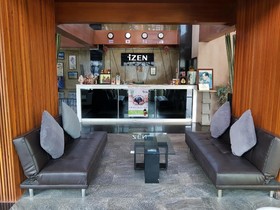 Izen Pure Budget Hotel & Residence