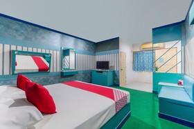 Lets Go Hotel by OYO Rooms