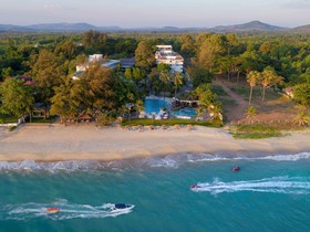 Novotel Rayong Rim Pae Resort Hotel
