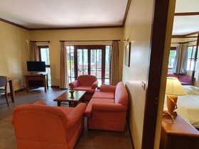 Novotel Rayong Rim Pae Resort Hotel