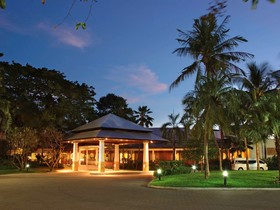 Novotel Rayong Rim Pae Resort Hotel
