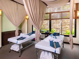 Novotel Rayong Rim Pae Resort Hotel