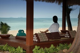 Novotel Rayong Rim Pae Resort Hotel