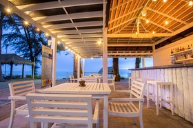 Novotel Rayong Rim Pae Resort Hotel