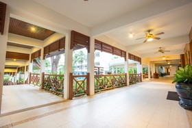 Novotel Rayong Rim Pae Resort Hotel