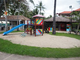 Novotel Rayong Rim Pae Resort Hotel