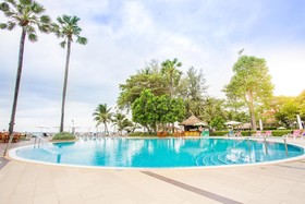 Novotel Rayong Rim Pae Resort Hotel