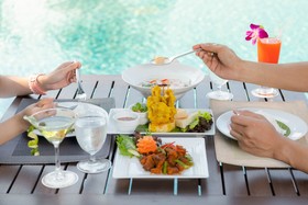 Novotel Rayong Rim Pae Resort Hotel