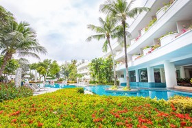 Novotel Rayong Rim Pae Resort Hotel