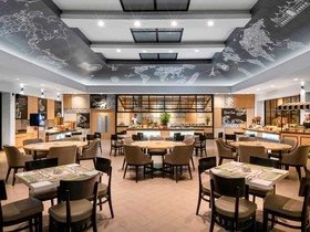 Novotel Rayong Rim Pae Resort Hotel