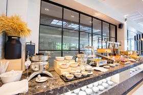 Novotel Rayong Rim Pae Resort Hotel