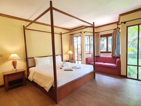Novotel Rayong Rim Pae Resort Hotel