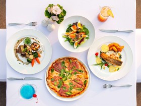Novotel Rayong Rim Pae Resort Hotel
