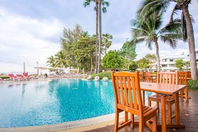 Novotel Rayong Rim Pae Resort Hotel