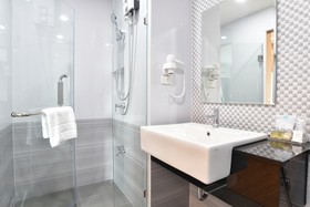 Phavina Grand Boutique