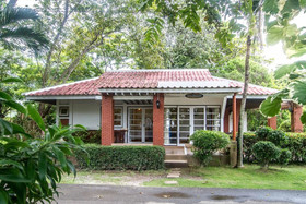 Phe Samed Villa Resort