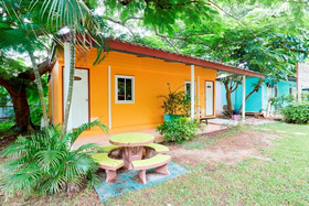Phe Samed Villa Resort