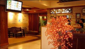 Preechana Golden Place Serviced Apartment