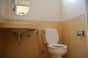Preechana Golden Place Serviced Apartment