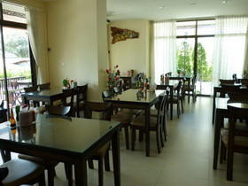 Rayong Lanna Hotel
