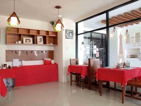 Sakura Boutique Hotel and Resident