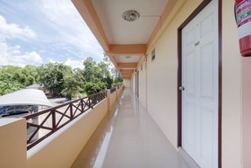 Samutsin Place by OYO Rooms