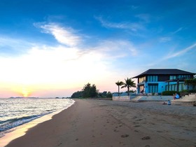 The Oriental Beach Resort
