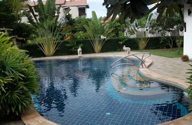 VIP Chain Resort - Thai Pool Villa