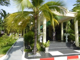 VIP Chain Resort - Tropicana Villa