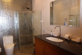 VIP Chain Resort - Tropicana Villa