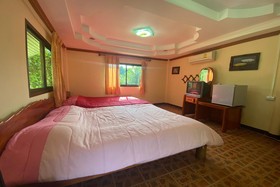 Bannoichynum Resort Kanchanaburi by OYO Rooms