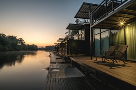 Kwai Tara Riverside Villas