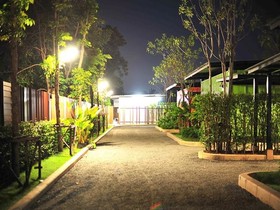 Le blocs Resort and Cafe