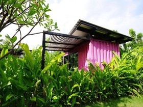 Le blocs Resort and Cafe