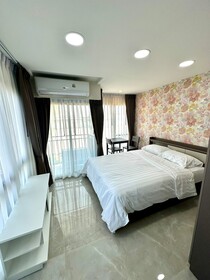 Arunsakhon Luxury Condo