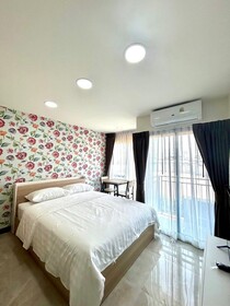 Arunsakhon Luxury Condo