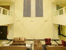 Jolly Suites and Spa Petchkasem