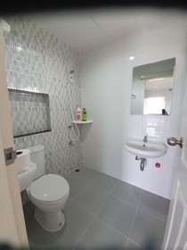 Samutsakorn Apartment