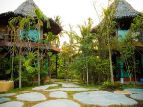 Amphawa Club Resort
