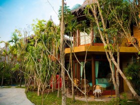 Amphawa Club Resort