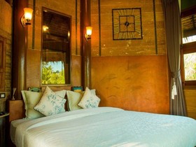 Amphawa Club Resort