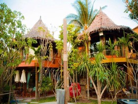 Amphawa Club Resort