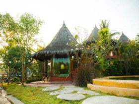 Amphawa Club Resort