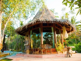 Amphawa Club Resort