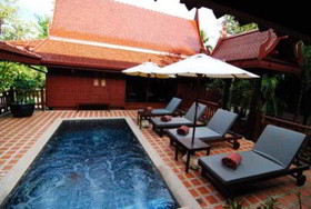 Baan Amphawa Resort & Spa
